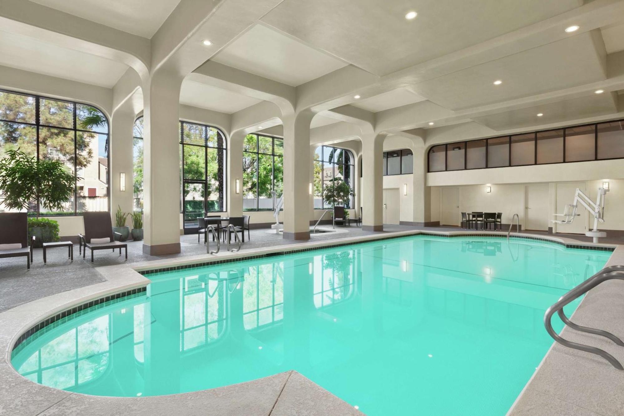Embassy Suites By Hilton Arcadia-Pasadena Area Экстерьер фото
